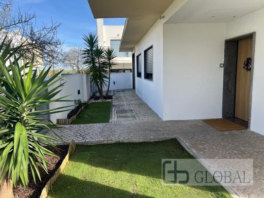 Luxe woning in Barreiro, Distrito de Setúbal