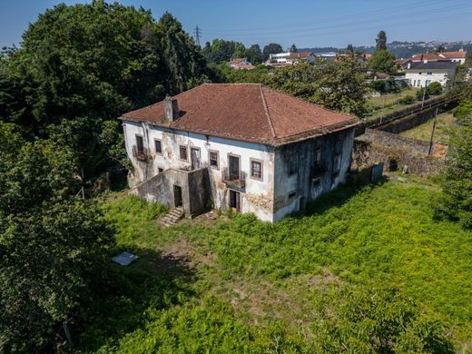 Luxe woning in Oliveira de Azeméis, Distrito de Aveiro