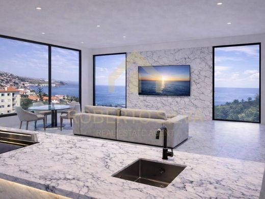 Penthouse w Santa Cruz, Madeira