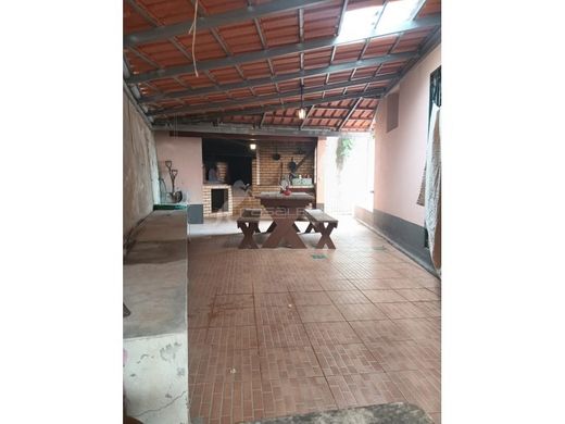 Santa Cruz, Madeiraの高級住宅