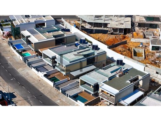 Συγκρότημα ανεξάρτητων κατοικιών σε Mafra, Distrito de Lisboa