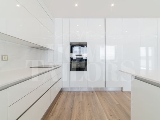 ‏דירה ב  Almada, Distrito de Setúbal