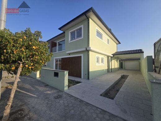 Villa Plurifamiliare a Ílhavo, Distrito de Aveiro