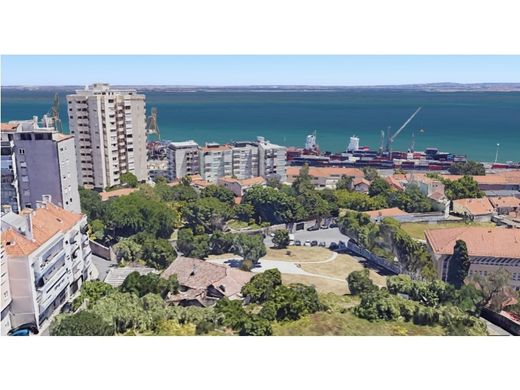 Residential complexes in Penha de França, Lisbon