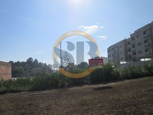 Teren w Santa Maria da Feira, Distrito de Aveiro