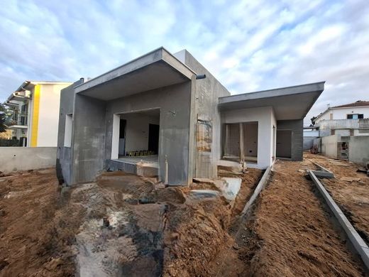 Vrijstaand huis in Sesimbra, Distrito de Setúbal