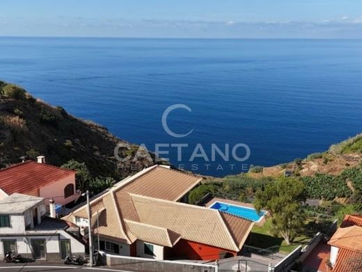 Luxe woning in Ribeira Brava, Madeira