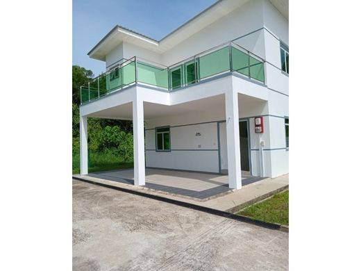 Casa en Serasa, Daerah Brunei dan Muara