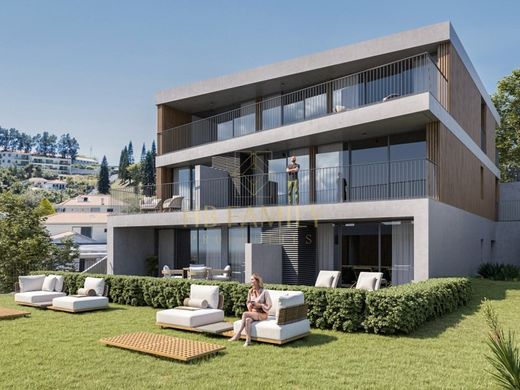 Apartment / Etagenwohnung in Funchal, Madeira