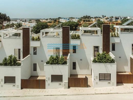 Συγκρότημα ανεξάρτητων κατοικιών σε Olhão, Distrito de Faro