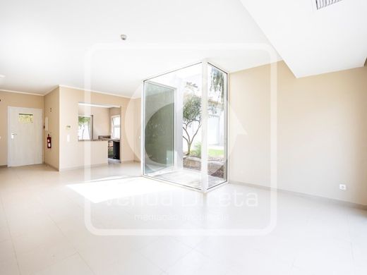 Chalet Pareado en Lagoa, Faro
