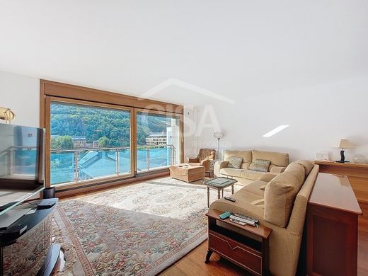 Andorra la Vellaのアパートメント