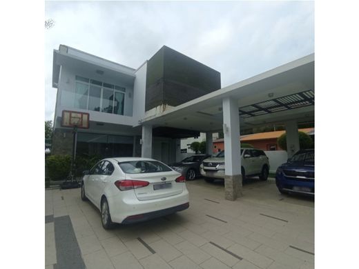 Maison individuelle à Kampong Gadong, Daerah Brunei dan Muara