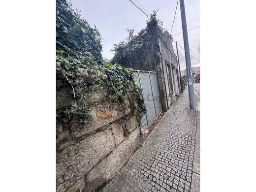 Land in Maia, Distrito do Porto