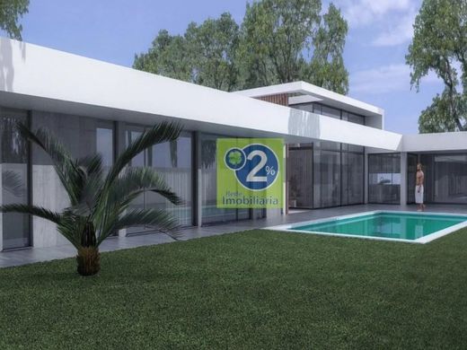 Casa de lujo en Charneca de Caparica, Almada