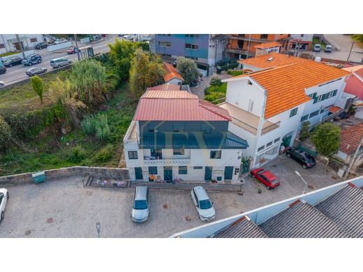 Kamienica w Santo Tirso, Distrito do Porto