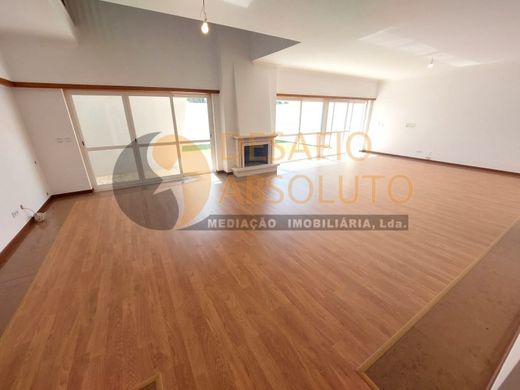 Villa Plurifamiliare a Sesimbra, Distrito de Setúbal