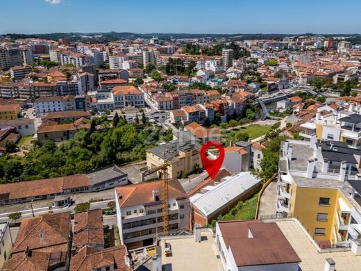 ‏בניין ב  לייריה, Leiria