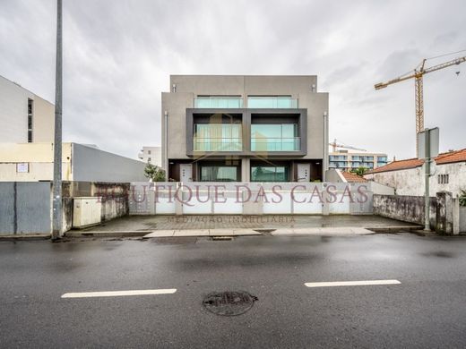 호화 저택 / 빌라노바드가이아
, Vila Nova de Gaia