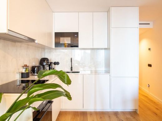 Apartment / Etagenwohnung in Porto, Distrito do Porto