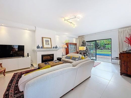 Einfamilienhaus in Loulé, Distrito de Faro