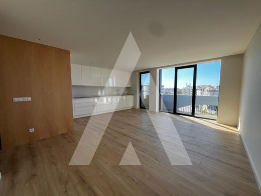 Apartment / Etagenwohnung in Aveiro, Distrito de Aveiro