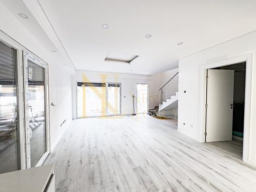 Einfamilienhaus in Seixal, Distrito de Setúbal