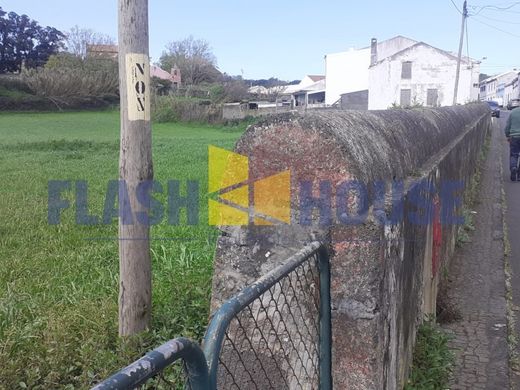 Grond in Ponta Delgada, Azores