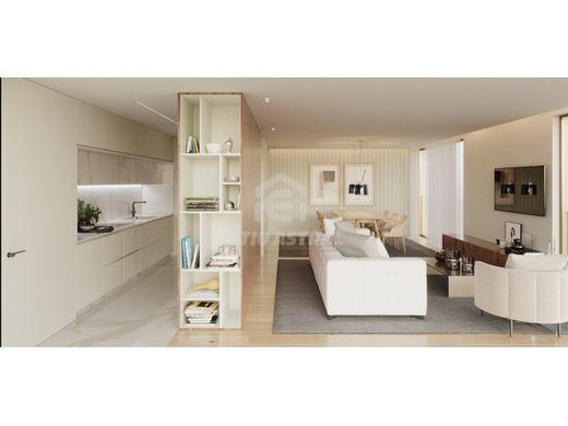 Apartment / Etagenwohnung in Vila Nova de Gaia, Distrito do Porto