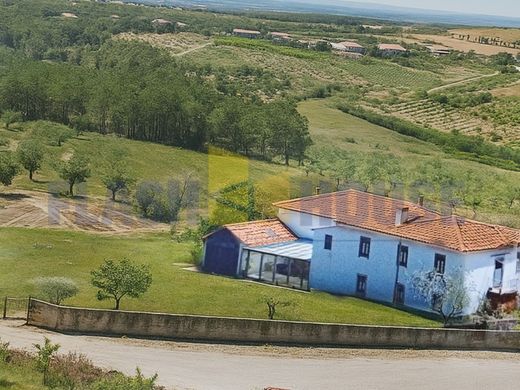 Finca en Valpaços, Vila Real