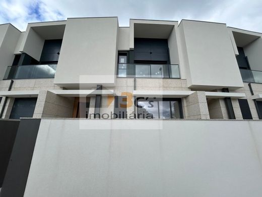 Yarɪ müstakil ev Matosinhos, Distrito do Porto