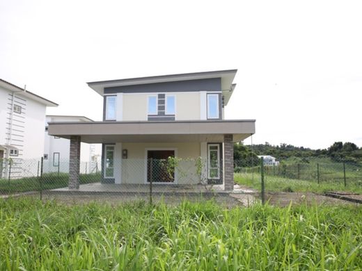Casa Independente - Kampong Sengkurong