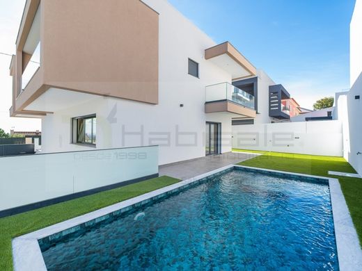 Luxury home in Odivelas, Lisbon