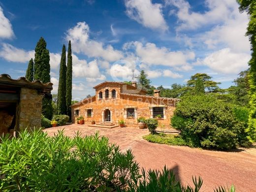 Villa in Caldes de Malavella, Province of Girona