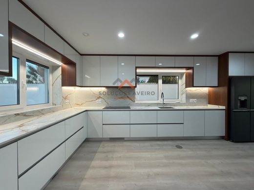 Villa Plurifamiliare a Aveiro, Distrito de Aveiro