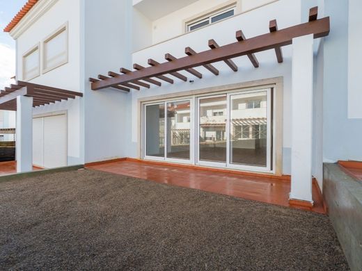 ‏וילה רב-משפחתית ב  Sintra, Distrito de Lisboa