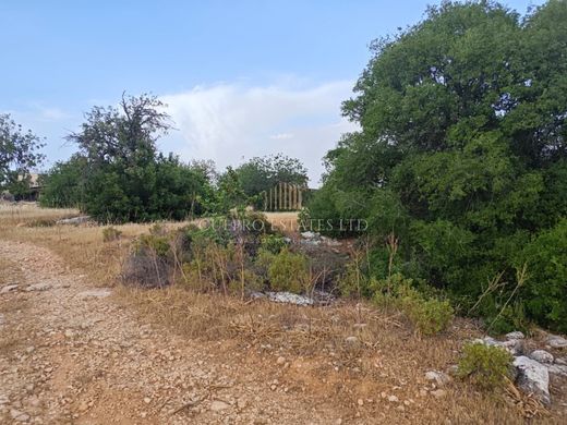 Land in Soúni, Soúni-Zanakiá