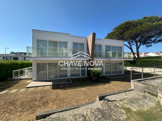 Villa multifamiliale à Óbidos, Distrito de Leiria
