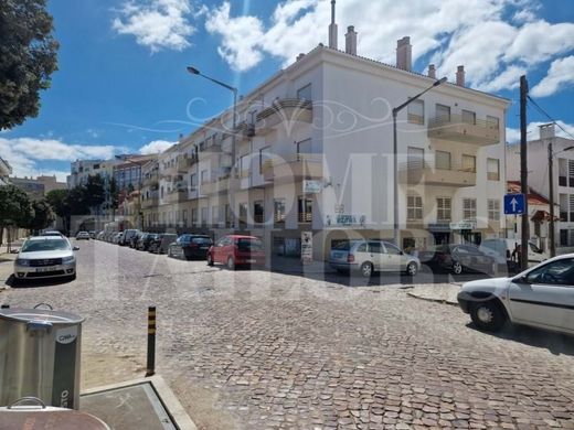 Apartment in Almada, Distrito de Setúbal