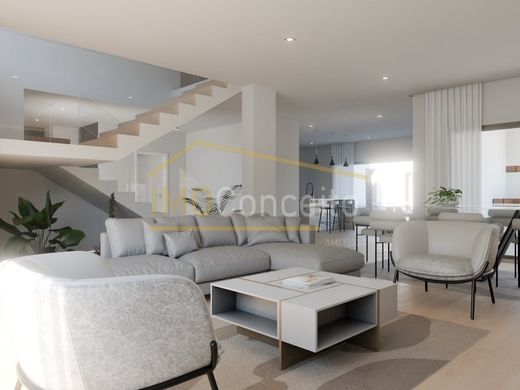 Casa di lusso a Entroncamento, Distrito de Santarém