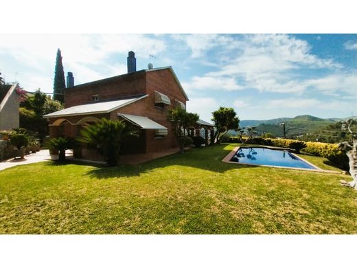 Casa de lujo en Vallirana, Provincia de Barcelona