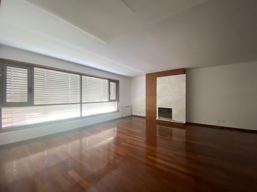 Apartment / Etagenwohnung in Lissabon, Lisbon
