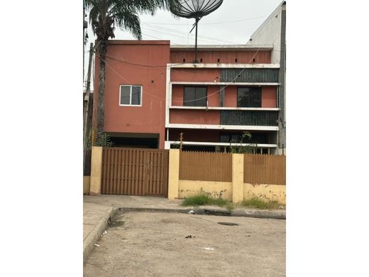 Luanda, Luanda Provinceの高級住宅