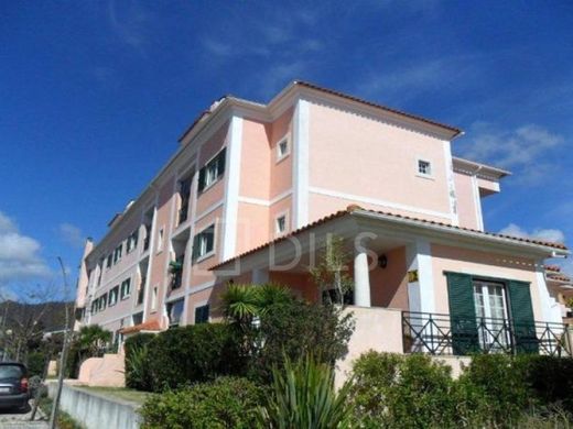 Apartment / Etagenwohnung in Sintra, Lissabon