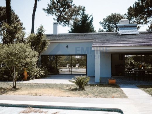 Luksusowy dom w Charneca de Caparica, Almada