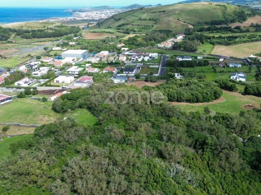 Terreno a Ribeira Grande, Azores