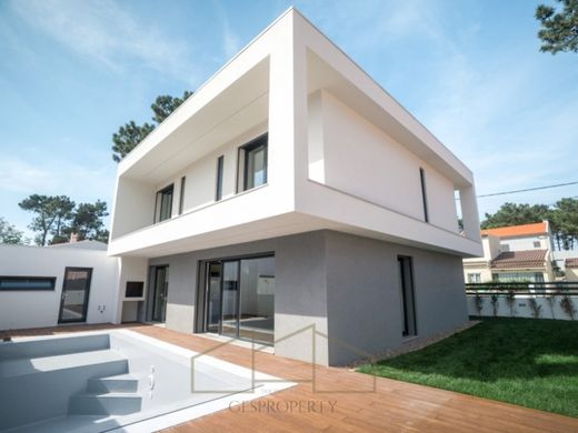Casa de luxo - Aroeira, Almada