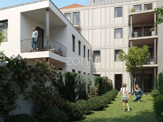 Apartment / Etagenwohnung in Porto, Distrito do Porto