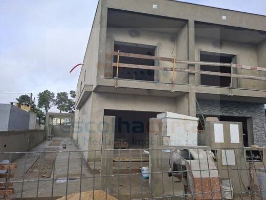 Twee-onder-een-kapwoning in Seixal, Distrito de Setúbal