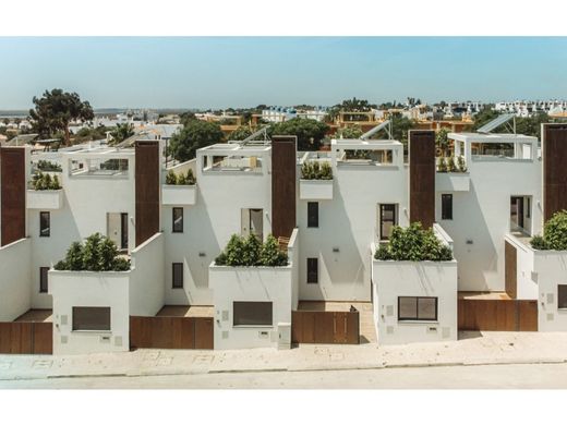 Semidetached House in Olhão, Distrito de Faro